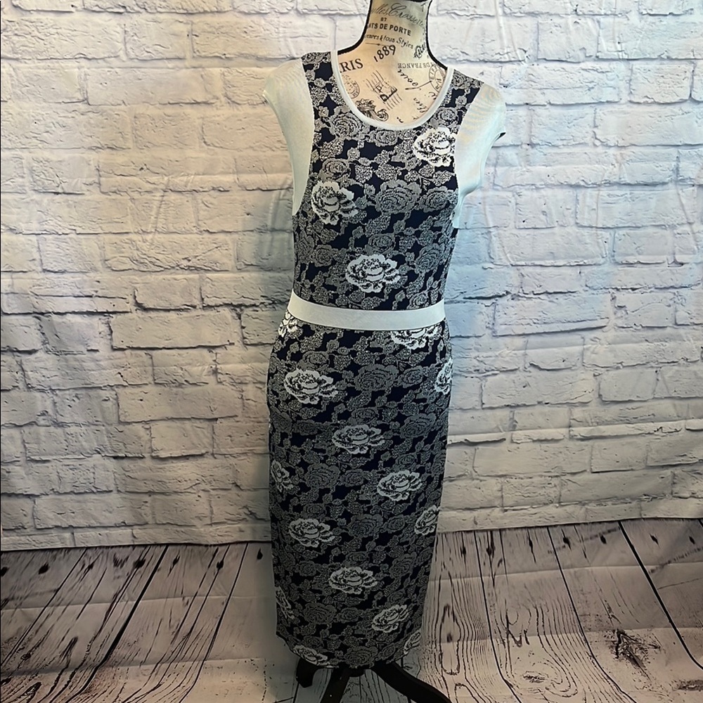 Karen Millen Knit Dress Floral Bodycon Cap Sleeves Blue KM Size 3